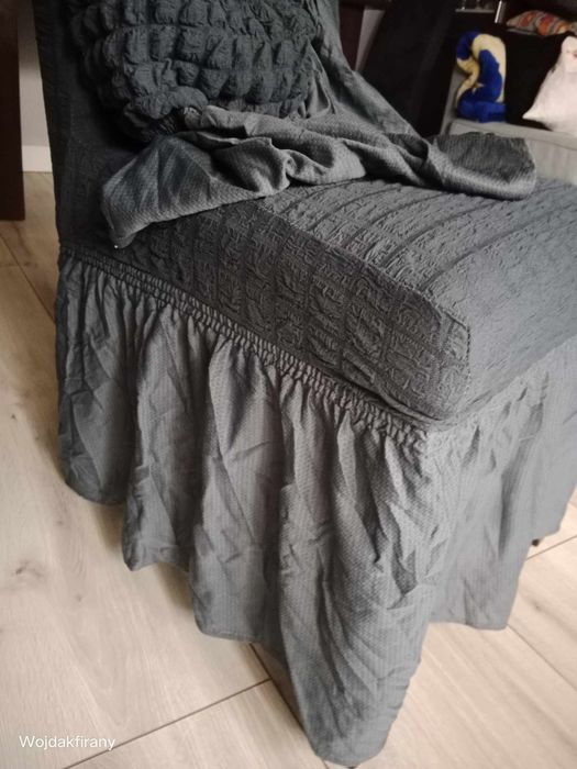 Pokrowce na krzesła gofrowane ornament