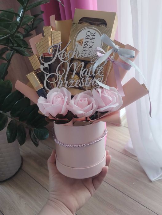 Prezent dla matki chrzestnej flowerbox