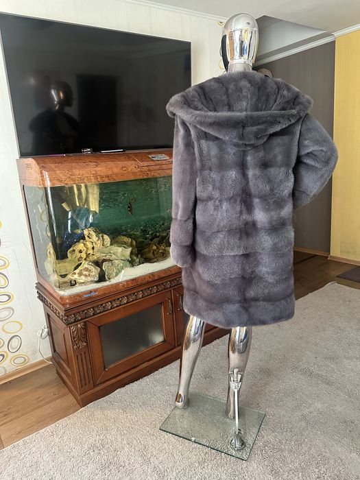 Норковая шуба трансформер Италия с капюшоном скандинавка 44-46