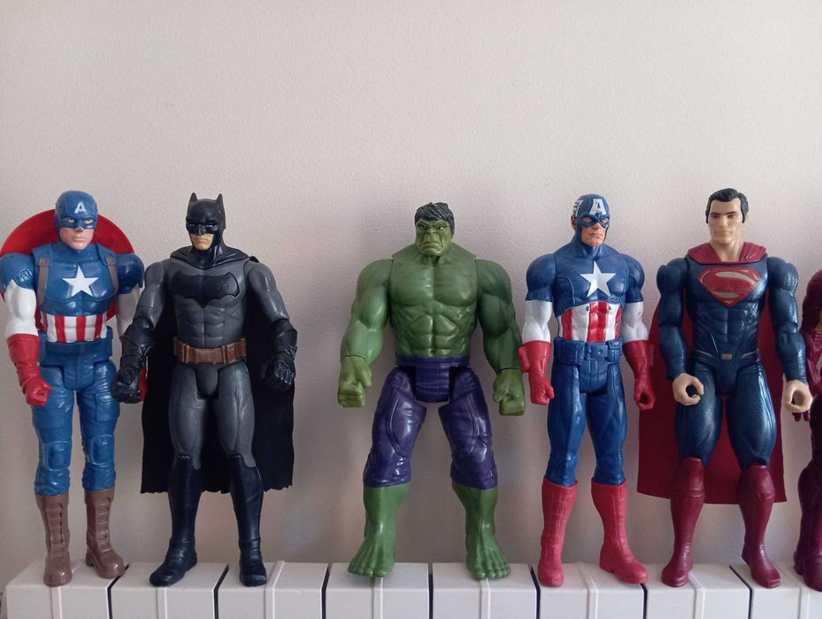 Figuras animação - Capitão América, Thor, Superman, Batman, Hulk