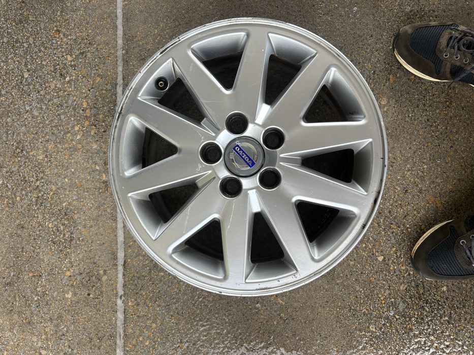 Felgi aluminiowe 5x108 r16 -komplet