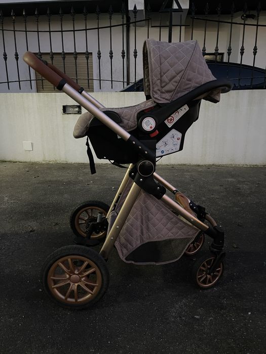 Carrinho bebé 3 em 1