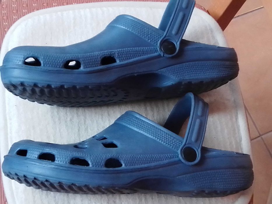 Granatowe lekkie klapki typu Crocs - rozmiar 41-42 / 26 cm - bdb !!