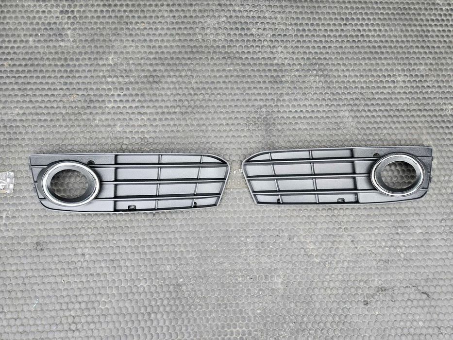 Kratka 8KD807681 8KD807682 Kratki Halogen Zderzaka Ramka Chrom Maskownica AUDI A4 B8 Przed Lift