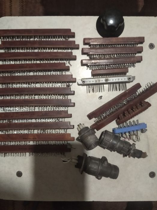 Продам перемикачі різні