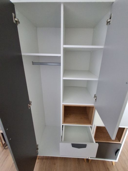 Zestaw biurko i szafa