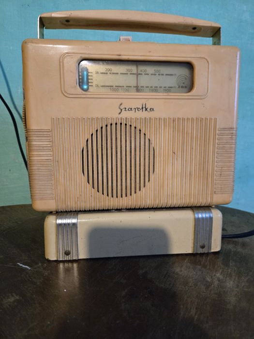 Radio lampowe Szarotka sprawne