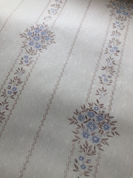 Бумажные обои времен советского союза в стиле прованс