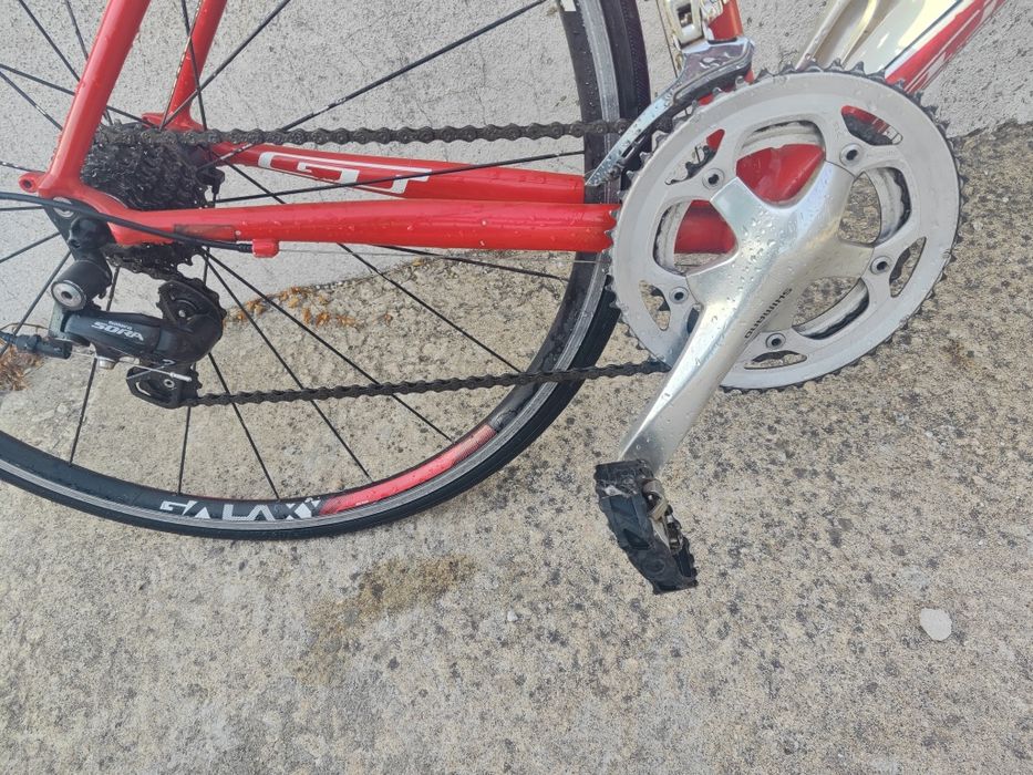 Bicicleta de ciclismo GT series 4