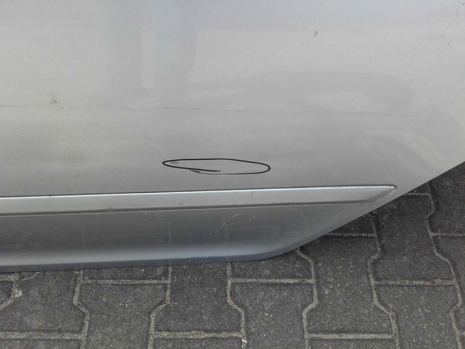 Drzwi tył lewe Skoda Octavia 2 II kombi nr4004