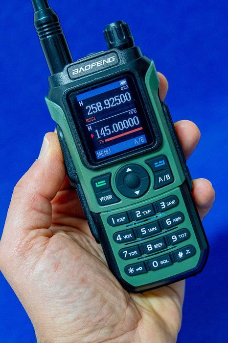 Radio amador tribanda! Baofeng UV-21 PRO V2 de 6W, Novo!