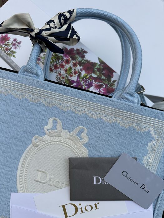 Продам сумку Dior