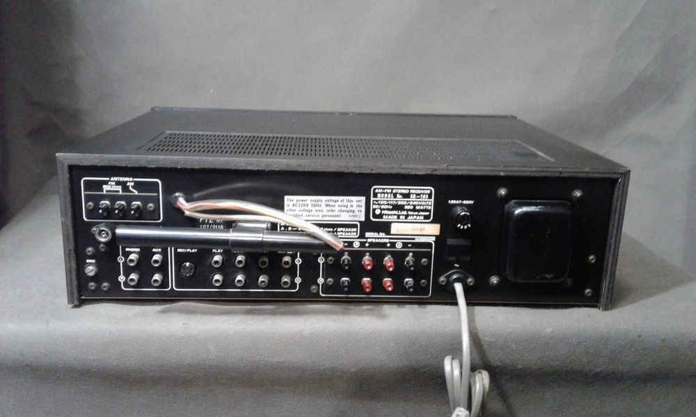 HITACHI SR-703, amplituner stereo vintage