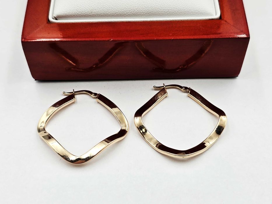 Piękne złote kolczyki "Kwadratowe" skręcane pr.585 |PLUS Lombard