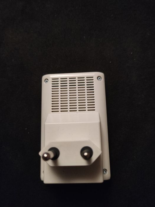 Wzmacniacz sygnału wi-fi repeater Fritz