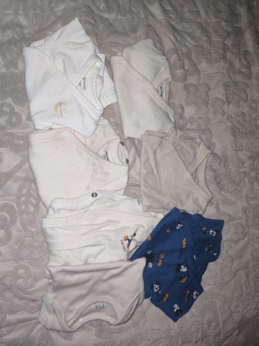 Lote de roupa bebe 0-1 meses nova