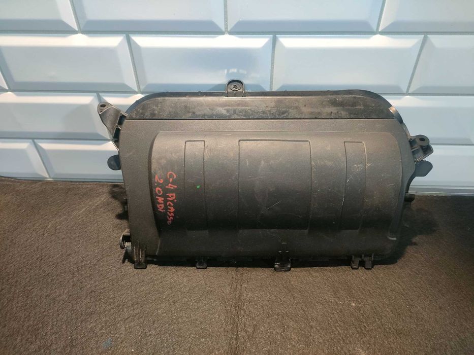 Citroen Peugeot 2,0 HDI pokrywa zaworów
