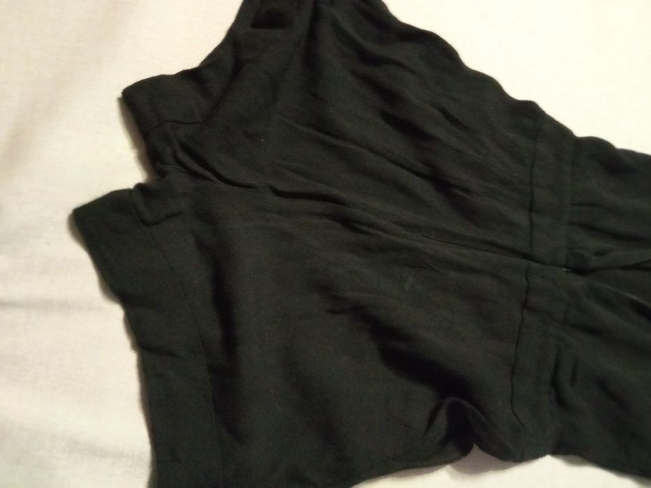 Damski czarny kombinezon mango