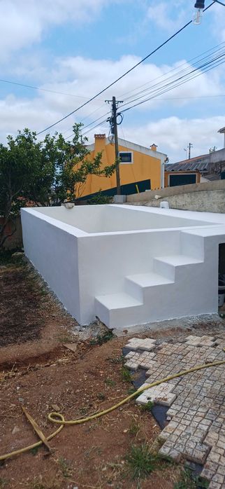 Executa se piscinas tipo tanque