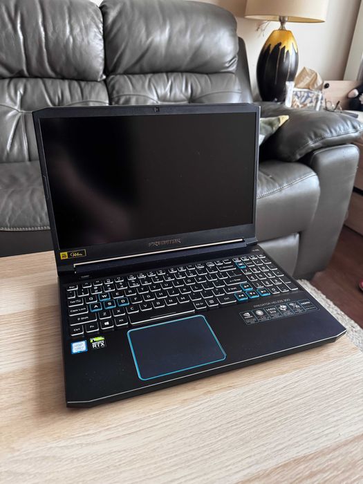 Laptop Acer Predator Helios 300 | RTX 2060 6gb | i7-9750H | 8gb RAM