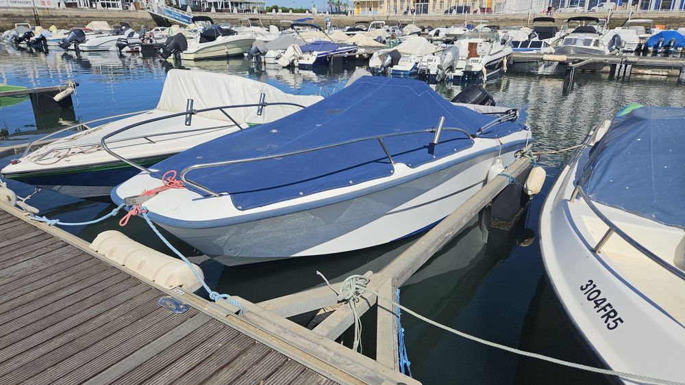 Barco usado Beneteau *OPORTUNIDADE SÓ ATÉ DIA 15 MAIO*