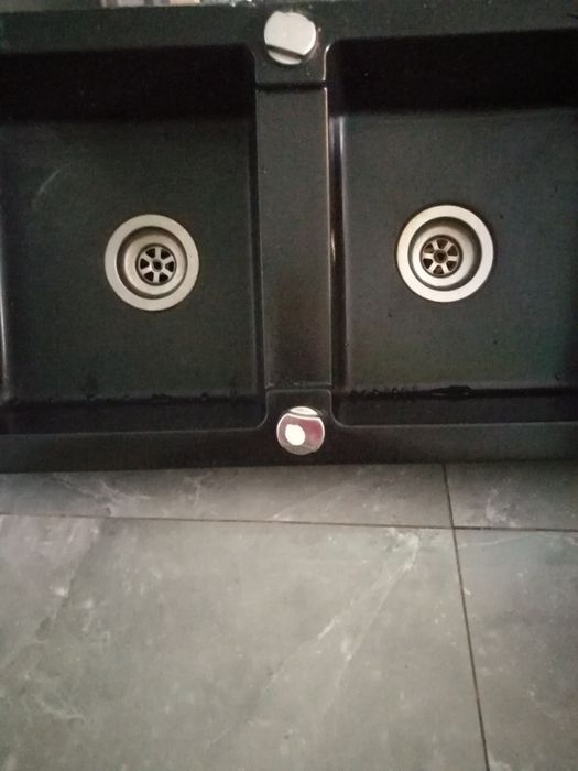 Sprzedam zlewozmywak z granitu.