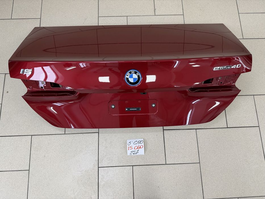 BMW i5 5 g60 кришка багажника бмв 5 г60 кришка колір c68