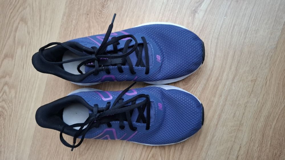 Buty damskie New Balance r.38