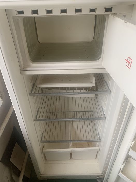 Холодильник Snage