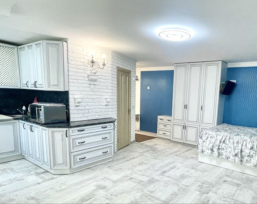 Здам затишну 1-к квартиру в самісінькому центрі міста