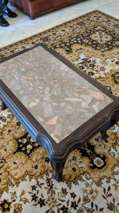 Vendo Mesinha Mogno e Pedra