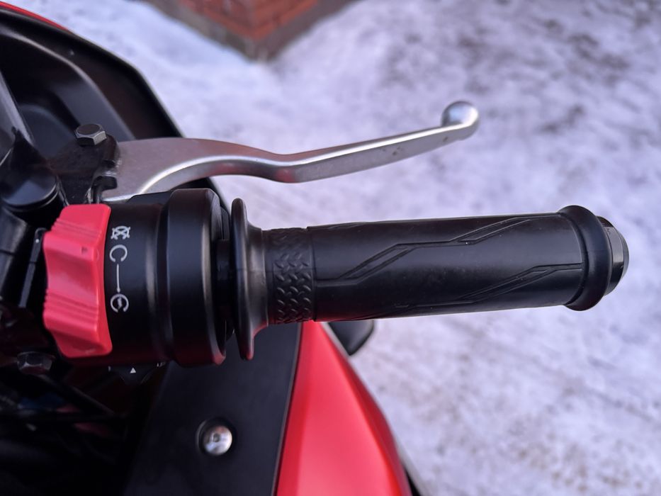 Мотоцикл Ямаха Yamaha YZF-R25 2019 рік