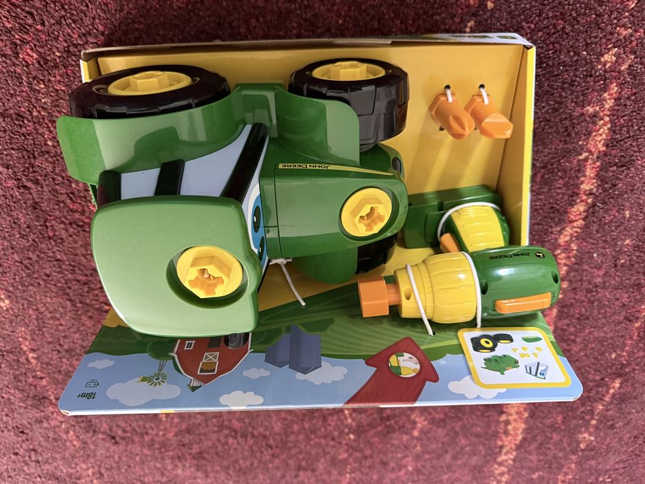 Brinquedo tractor novo com chave de parafusos para montar