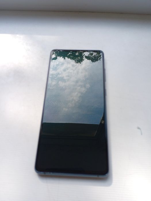 Обмен/продажа  Samsung S20 fe 5g 8/128Gb на 865 snapdragon