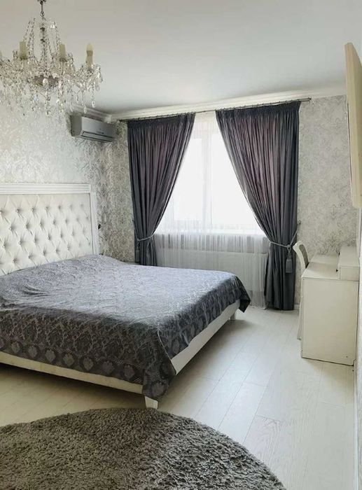 Продам 2-к квартиру (70м2) с ремонтом в ЖК Днепровская Брама