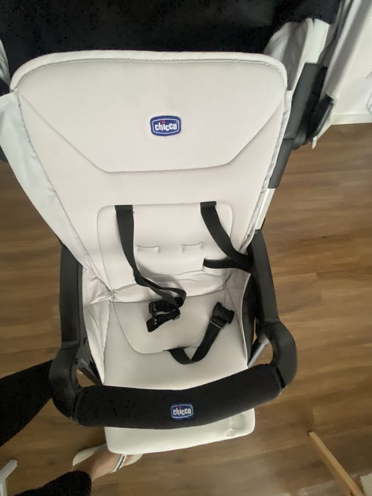 Stroller490196619965900802