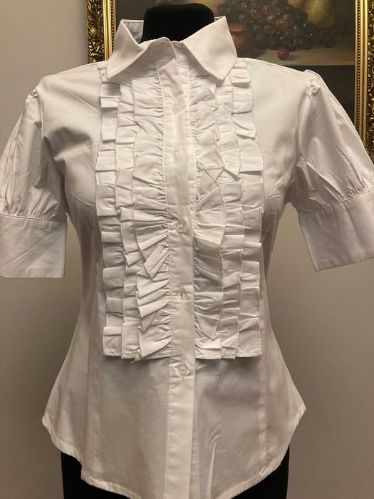 Koszula biała bawełniana z żabotem w rozmiarach L lub XL