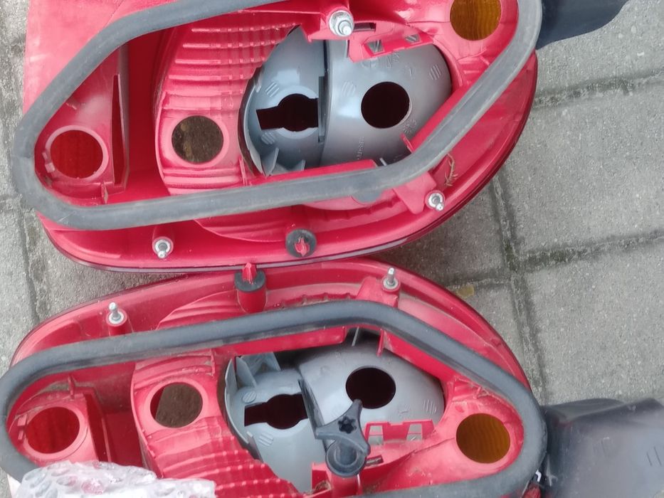Lampa tył Modus lewa i prawa