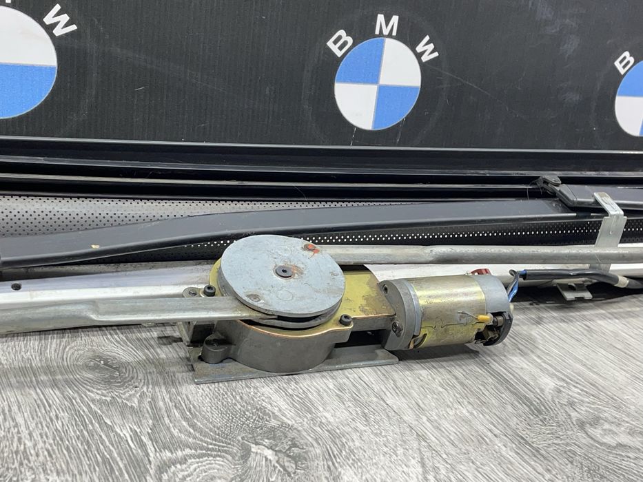 Задня Електро Шторка BMW E34 Код:409