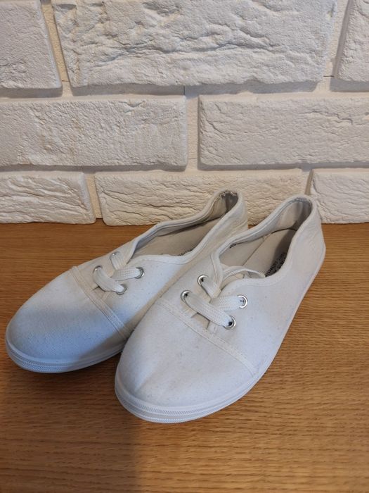 Zestaw butów: baleriny trampki sandały klapki rozmiar 36