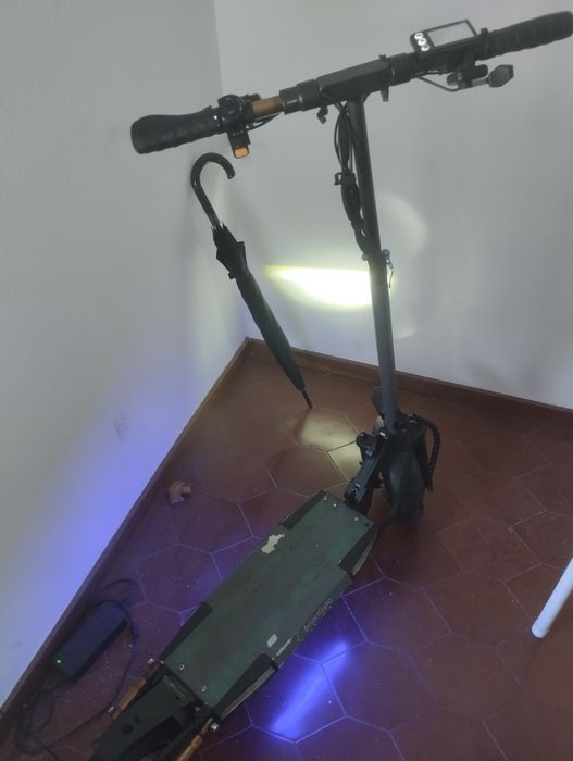 Vendo trotinetes elétrica