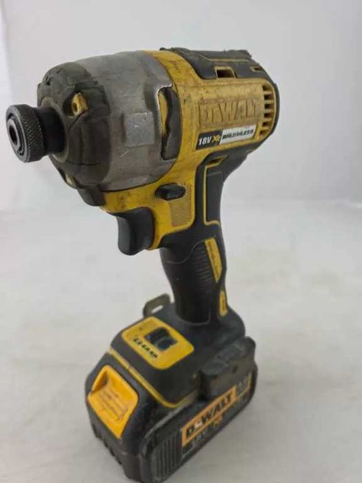 Zakrętarka Dewalt DCF887