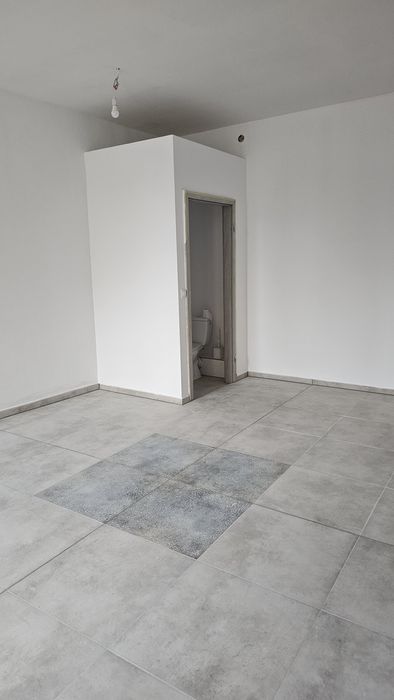 Do wynajęcia: nowy lokal usługowy ok. 25 m² – parter, wejście od drogi