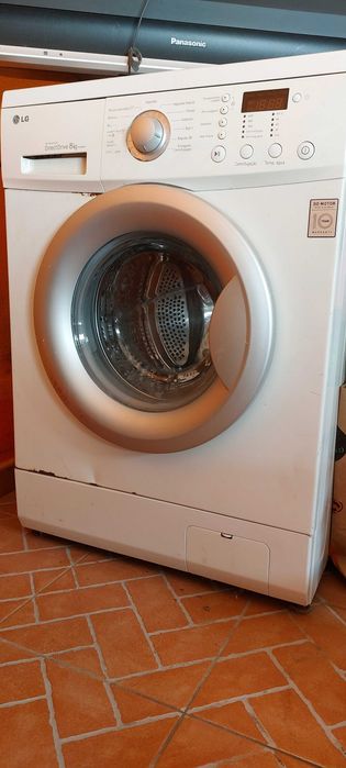 Máquina de Lavar Roupa LG Direct Drive 8kg