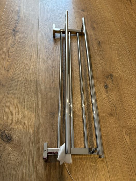 Toalheiro de barra/estante de 70cm