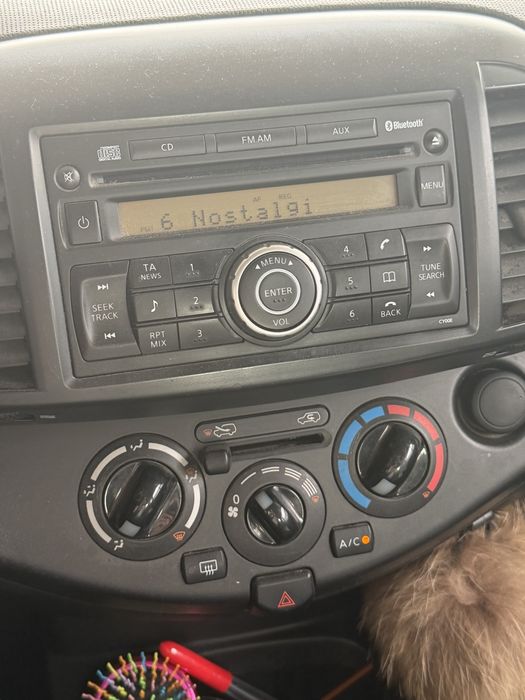 автомобіль Nissan Micra