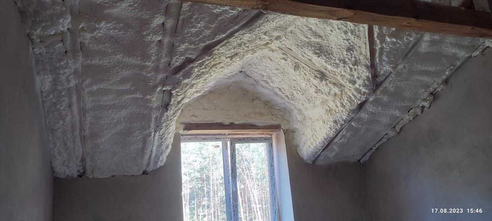 Утеплення Піною Пінополіуретаном Мансарди Даху Перекритя ППУ