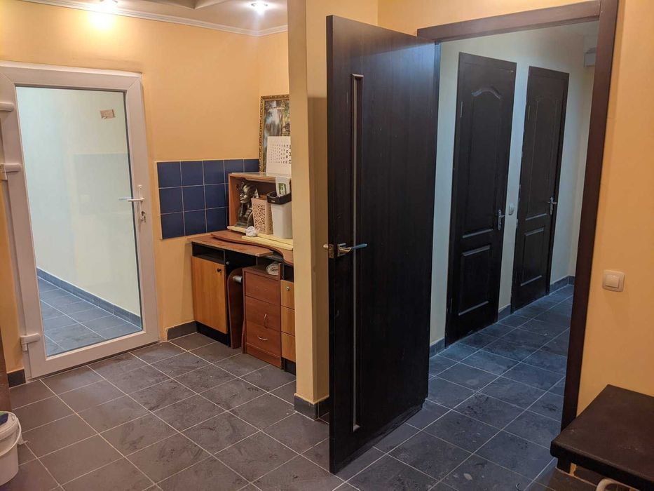 ПРОДАЖ комерційного приміщення (Ю)
