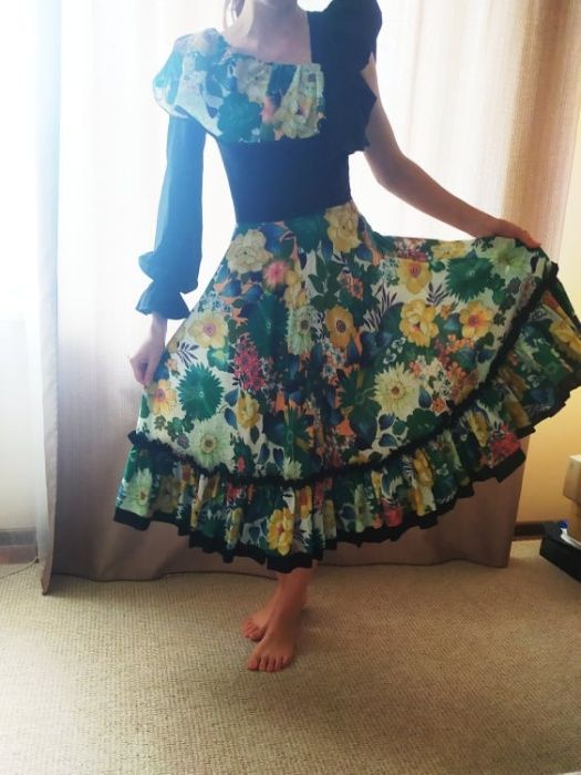 Плаття/сукня. Різнокольорова, яскрава. Циганська