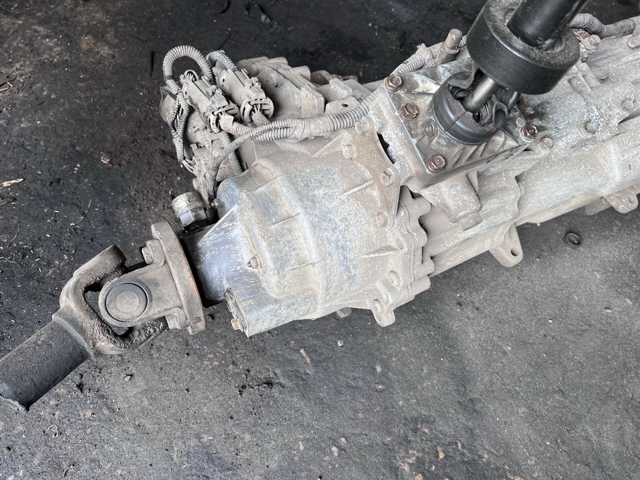 МКПП роздатка Sorento 2.5 crdi 2002-2009 47300-3C200